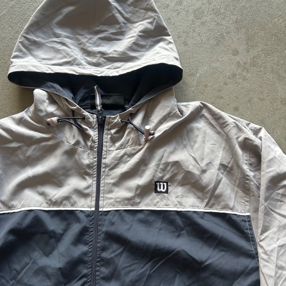 Vintage Wilson Windbreaker Jacket Size XL Gray Navy Blue Full Zip Hooded - Picture 2 of 8